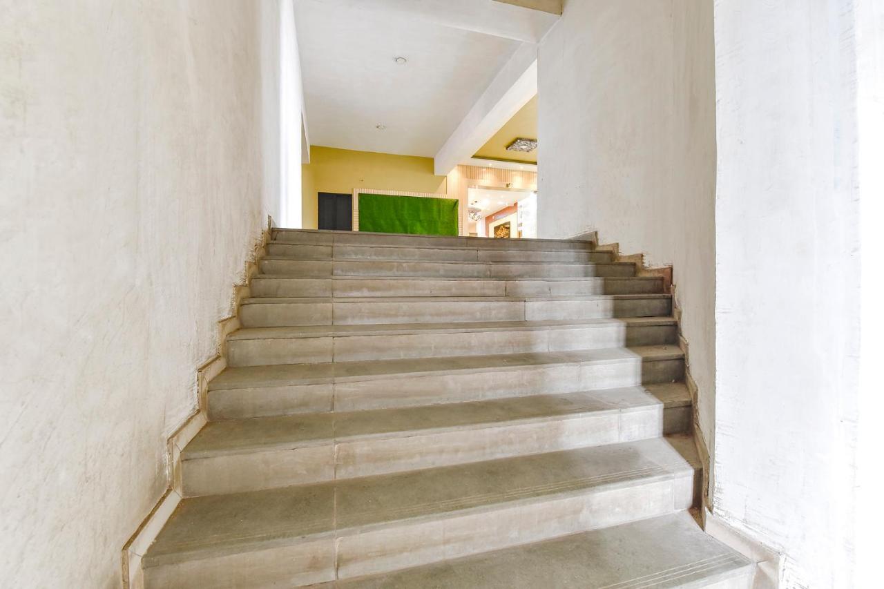Fabhotel Symphony Grand Ahmedabad Exterior foto