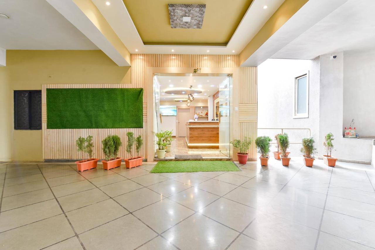 Fabhotel Symphony Grand Ahmedabad Exterior foto