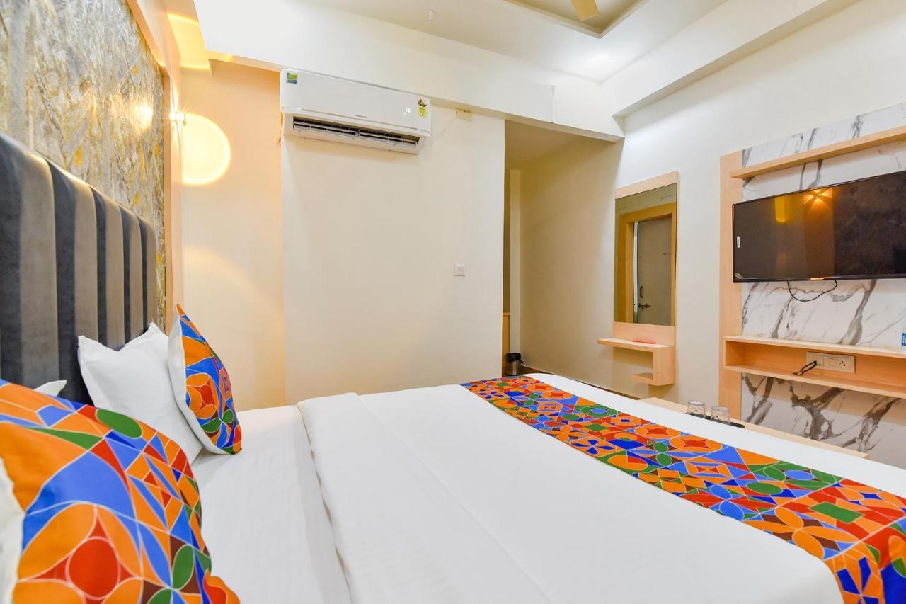 Fabhotel Symphony Grand Ahmedabad Exterior foto
