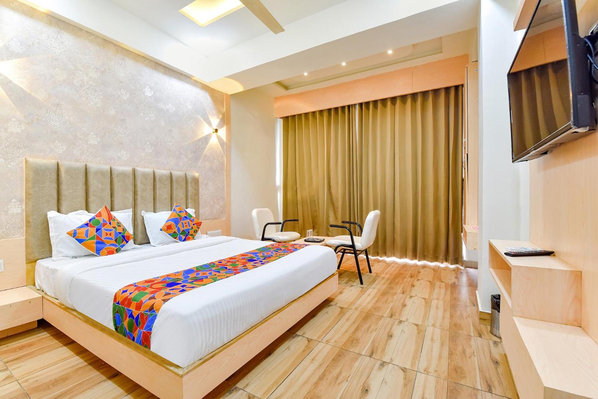Fabhotel Symphony Grand Ahmedabad Exterior foto