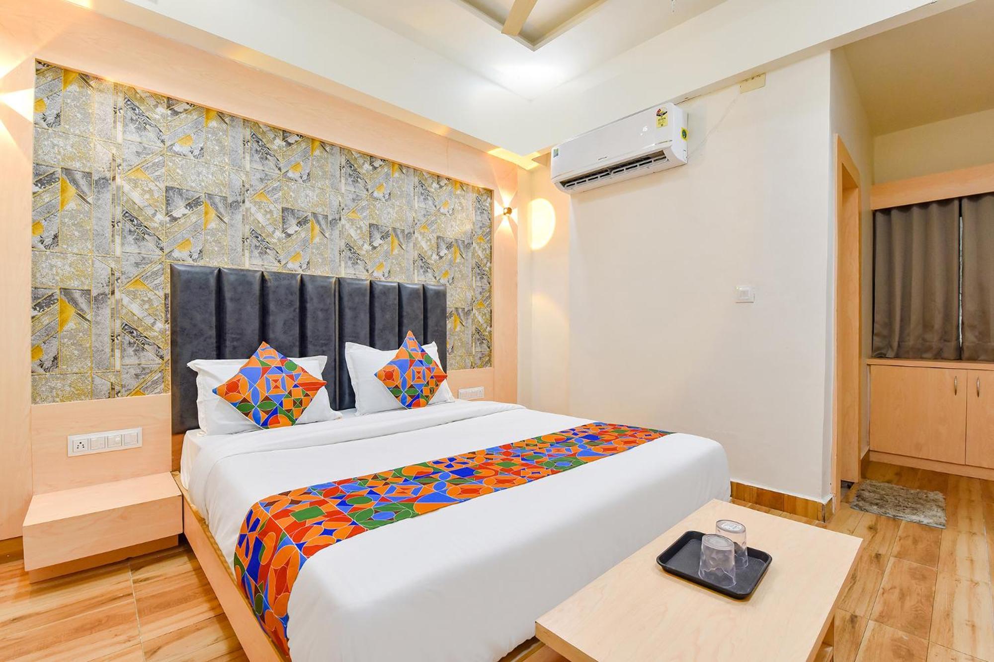 Fabhotel Symphony Grand Ahmedabad Exterior foto