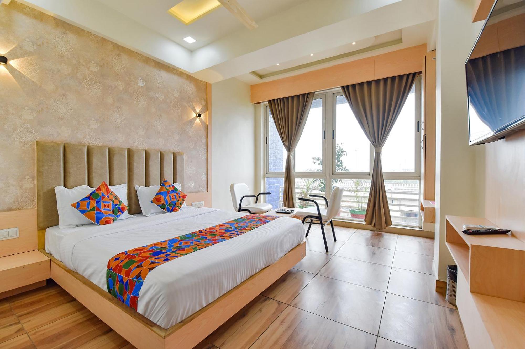 Fabhotel Symphony Grand Ahmedabad Exterior foto