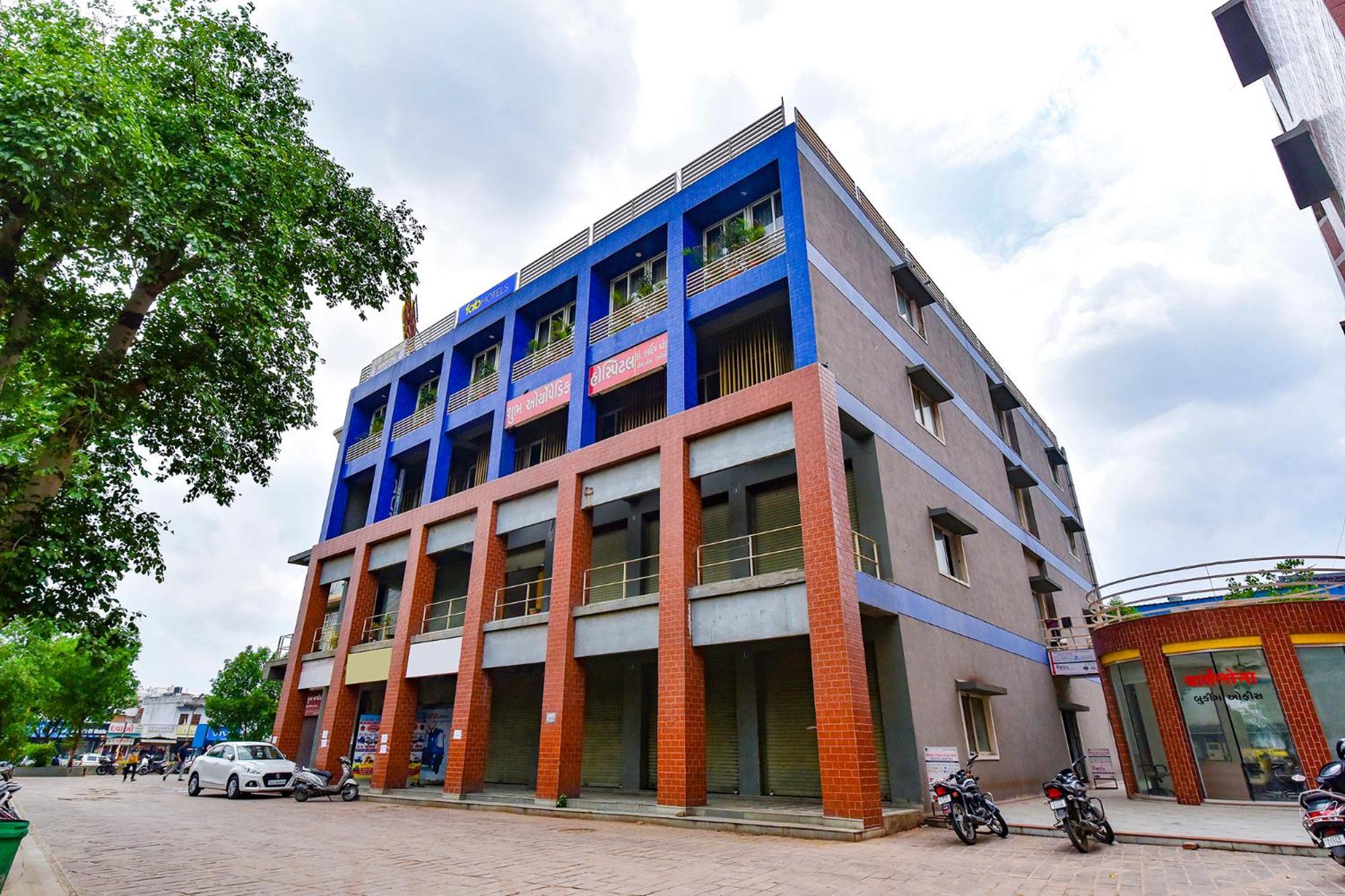 Fabhotel Symphony Grand Ahmedabad Exterior foto